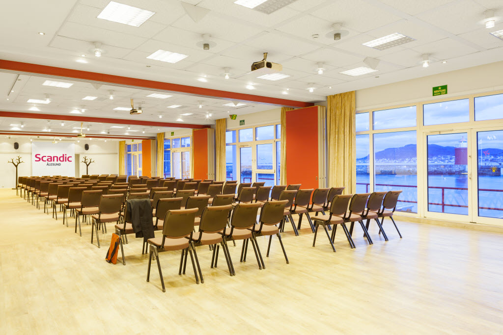 Kuvaoikeudet:: Ole Dyre Hesledalen, Torggata 11, 0181 Oslo, Norway, +47 95 15 90 95, oledyre@gmail.com Scandic Alesund, conference